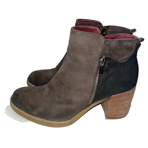 Sundance Catalog Women’s Genuine Suede Ankle Boots size 39/8 made in Italy - Picture 1 of 9
